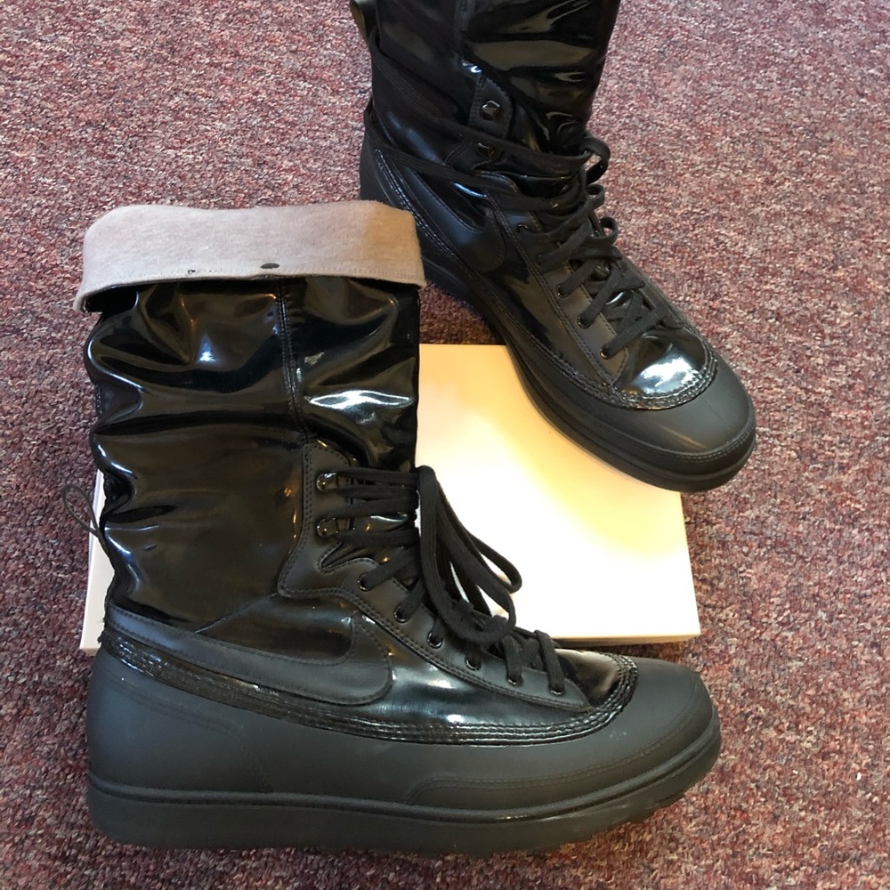 Nike Women’s Storm Warrior Boots Size 9.5